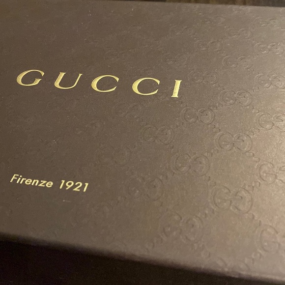 Gucci box empty authentic 12”x 7”x 4.2” - Picture 3 of 5